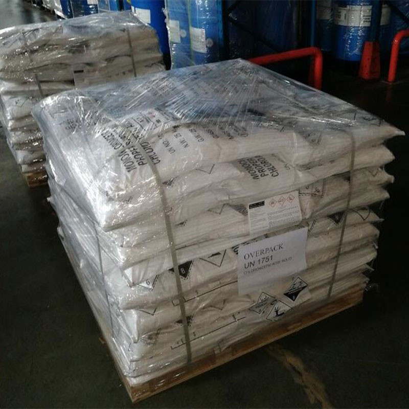 99% Purity Pesticide Organic Compound Intermediates MCAA Melting Point 60-63 °C