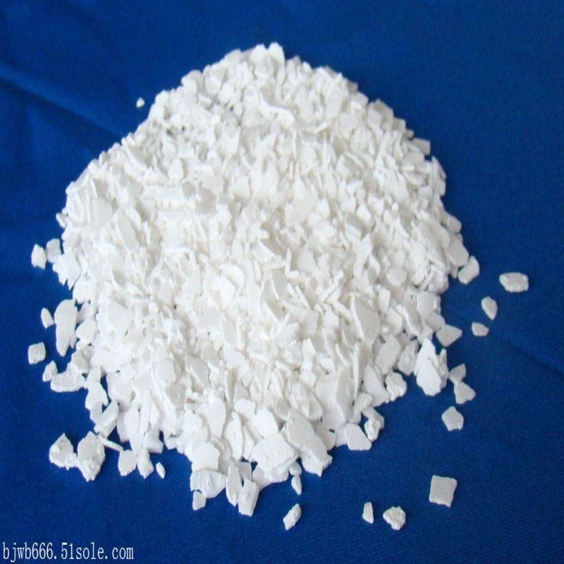 CrystalClear Calcium Chloride Flakes Large flat flakes for concrete admixtures and dust control